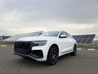 Audi Q8 foto 2