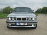 BMW 5 Series foto 1