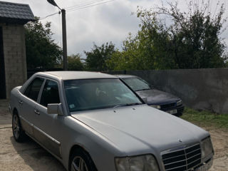 Mercedes Series (W124) foto 1