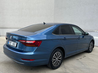 Volkswagen Jetta foto 4