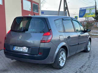 Renault Grand Scenic foto 3