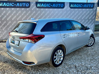 Toyota Auris foto 4