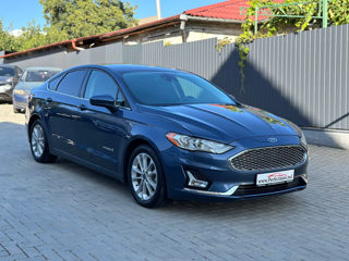 Ford Fusion foto 2