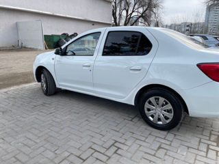 Dacia Logan foto 3