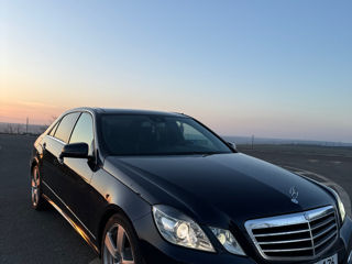 Mercedes E-Class foto 2