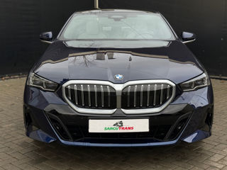 BMW 5 Series foto 2