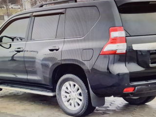 Toyota Land Cruiser Prado foto 2