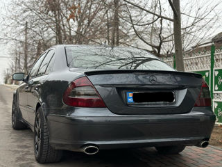 Mercedes E-Class foto 3