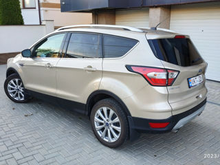 Ford Escape foto 2