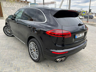 Porsche Cayenne foto 2