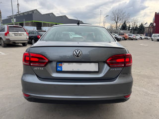 Volkswagen Jetta foto 7