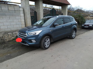 Ford Kuga foto 1