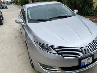 Lincoln MKZ foto 1