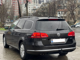 Volkswagen Passat foto 2