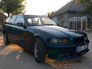 BMW 3 Series foto 4