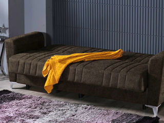 Canapea extensibilă  și confortabilă în living foto 4