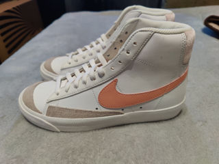 Nike Blazer Mid 77 Pink foto 2