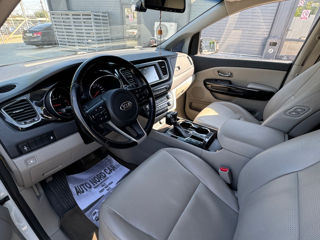 KIA Carnival foto 7