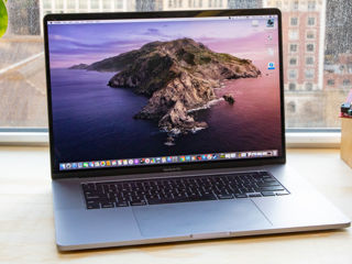 Apple MacBook Pro 16" foto 9