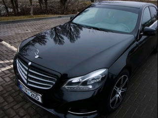 Mercedes E-Class foto 2