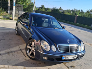 Mercedes E-Class foto 7