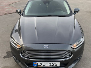 Ford Mondeo foto 9