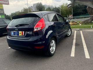 Ford Fiesta foto 4