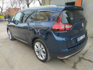 Renault Grand Scenic foto 2