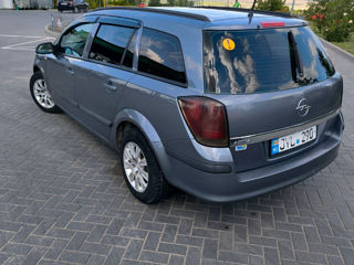 Opel Astra foto 3