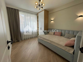 Apartament cu 3 camere, 72 m², Buiucani, Chișinău foto 4