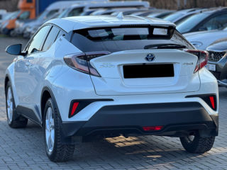 Toyota C-HR foto 3