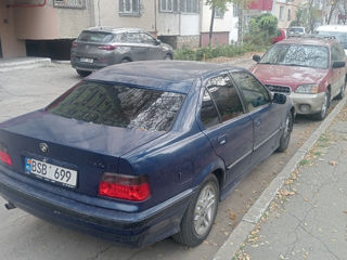 BMW 3 Series foto 2