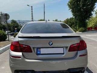 BMW 5 Series foto 6