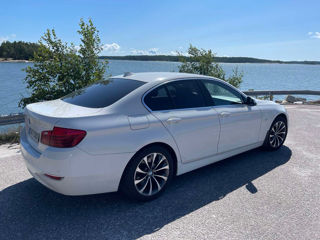 BMW 5 Series foto 5