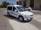 Opel Combo foto 1