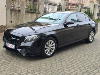 Mercedes E-Class foto 2