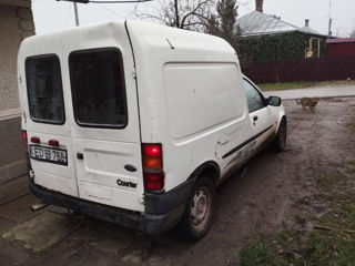 Ford Courier foto 2