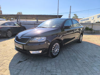 Skoda Rapid foto 1