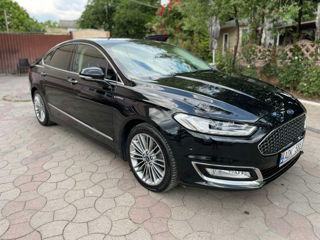 Ford Mondeo foto 2