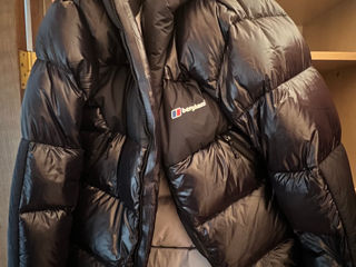 Продам оригинальный пуховик Berghaus