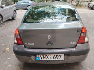 Renault Clio Symbol foto 6