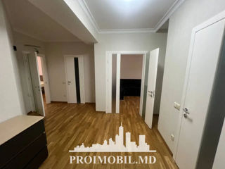 Apartament cu 2 camere, 70 m², Buiucani, Chișinău foto 4