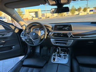 BMW 7 Series foto 5