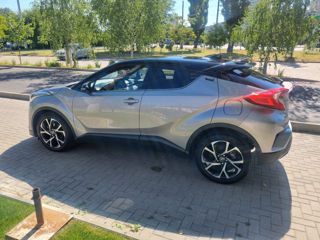 Toyota C-HR foto 8