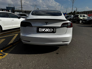 Tesla Model 3 foto 4