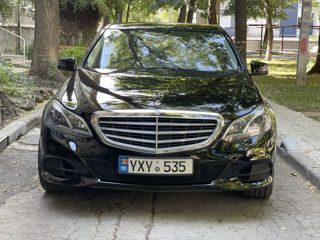 Mercedes E-Class foto 2