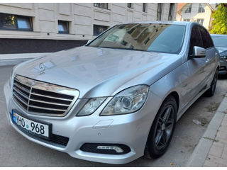 Mercedes E-Class foto 2