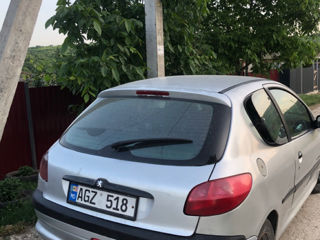 Peugeot 206 фото 2