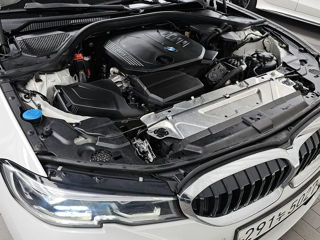 BMW 3 Series foto 4