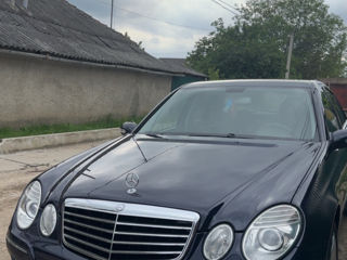 Mercedes E-Class foto 7